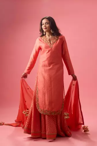 Rose Silk Plain Kurta Paired With Skirt And Dupatta