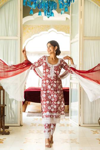 Red-floral-hand-block-pure-cotton-suit-set