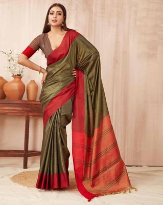 Olive silk blend saree with contrast  blouse 2