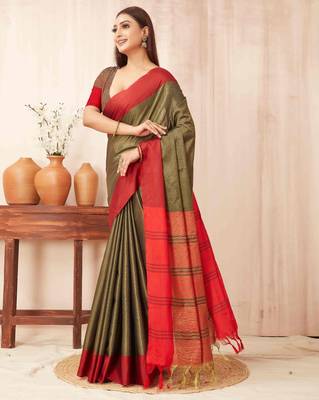 Olive silk blend saree with contrast  blouse 3