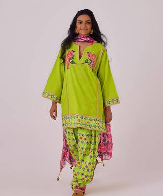 Lime cambric floral printed kurta set 1