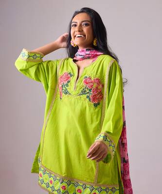 Lime cambric floral printed kurta set 3