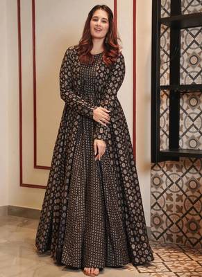 Black digital print muslin gown 1