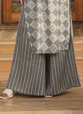 Grey printed rayon palazzo 3