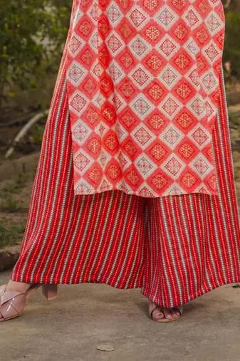 Pink printed rayon palazzo