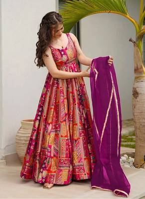Pink printed Jharna silk gown 2