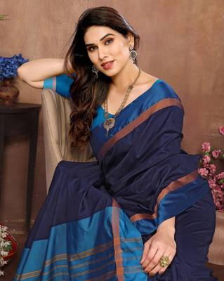 Blue silk blend soft saree with contrast blouse 4