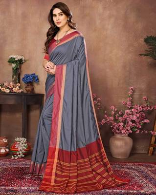 Grey silk blend soft saree with contrast blouse 2