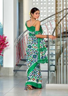 Teal mulcotton ikat block print saree with unstitched blouse piece 3