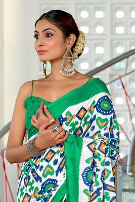 Teal mulcotton ikat block print saree with unstitched blouse piece 4