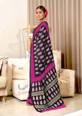 Purple mulcotton hand print saree with unstitched blouse piece 2