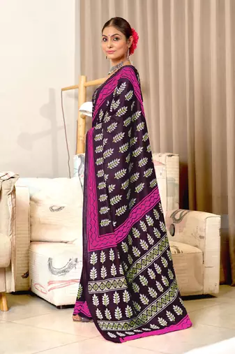 Purple mulcotton hand print saree with unstitched blouse piece