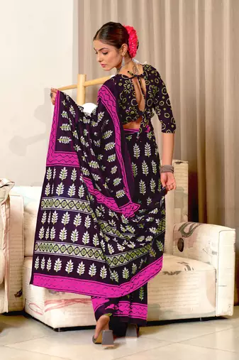 Purple mulcotton hand print saree with unstitched blouse piece