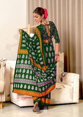 Green mulcotton hand print saree with unstitched blouse piece 3