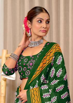 Green mulcotton hand print saree with unstitched blouse piece 4