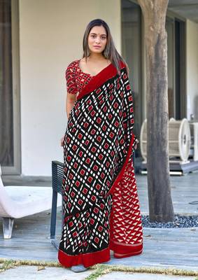 Black mulcotton ikat print saree with unstitched blouse piece 2
