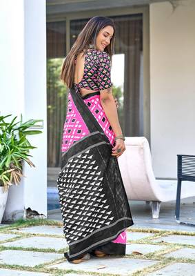 Pink mulcotton ikat print saree with unstitched blouse piece 3