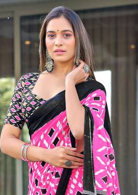 Pink mulcotton ikat print saree with unstitched blouse piece 4