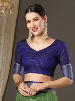 Green checks design silk blend saree with blouse piece 5