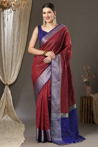 Maroon checks design silk blend saree with blouse piece