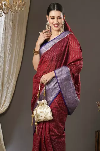 Maroon checks design silk blend saree with blouse piece