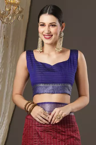 Maroon checks design silk blend saree with blouse piece