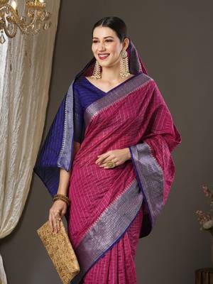 Pink checks design silk blend saree with blouse piece 4