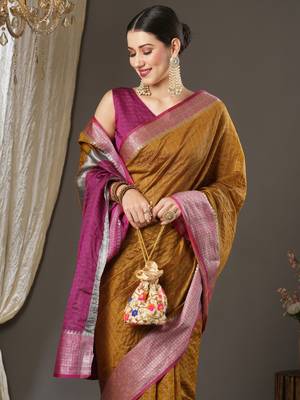 Mustard checks design silk blend saree with blouse piece 4