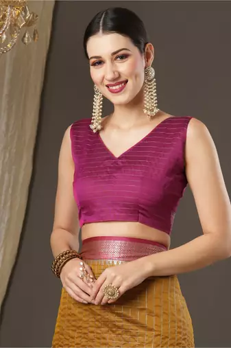 Mustard checks design silk blend saree with blouse piece