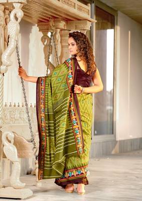 Green mulcotton ikat print saree with unstitched blouse piece 3