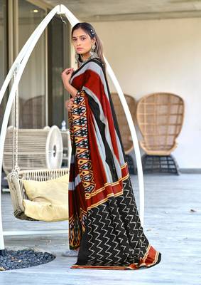 black mulcotton block print saree with unstitched blouse piece 2