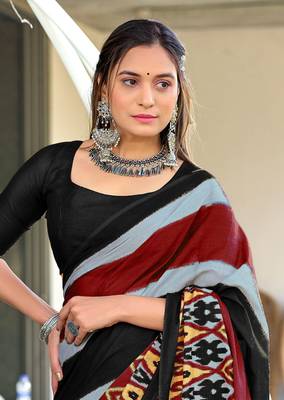 black mulcotton block print saree with unstitched blouse piece 4