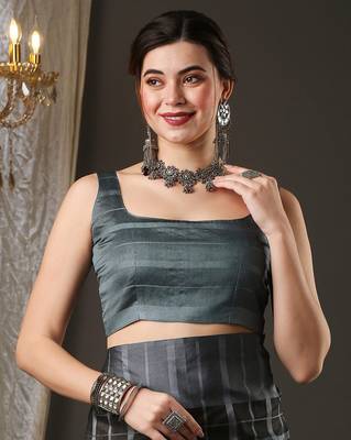 Black and grey silk blend checks style saree with blouse 5