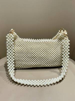 pearl white real glass pearl embellished handheldbag 4