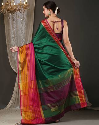 Dark green border silk blend saree with contrast  blouse 3