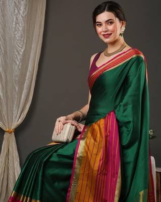 Dark green border silk blend saree with contrast  blouse 4