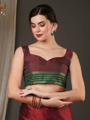 Maroon border silk blend saree with contrast  blouse 4