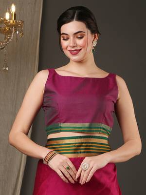 Pink border silk blend saree with contrast  blouse 5