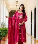 Stylish women haati embroidery anarkali kurta pant & dupatta set
