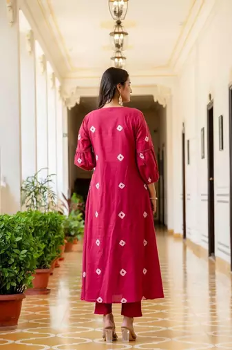 Stylish women haati embroidery anarkali kurta pant & dupatta set