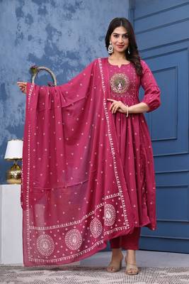 Stylish women mor embroidery anarkali kurta pant & dupatta set 1