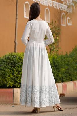 Stylish women anarkali kurta & dupatta set 2
