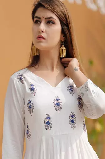Stylish women anarkali kurta & dupatta set