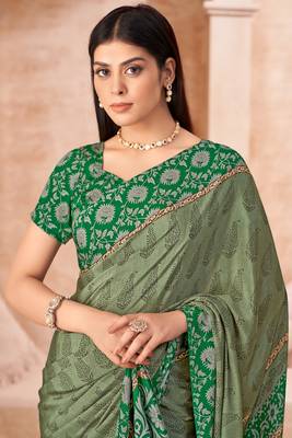 Green printed crepe silk saree with unstitched blouse piece 2