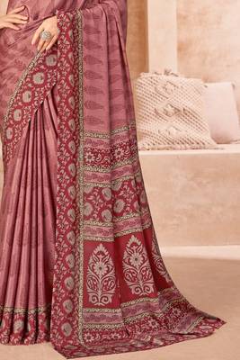 Onion pink printed crepe silk saree with unstitched blouse piece 3