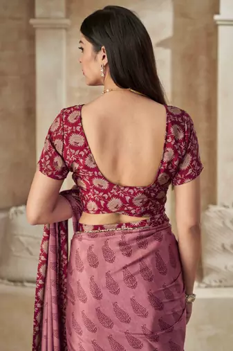 Onion pink printed crepe silk saree with unstitched blouse piece