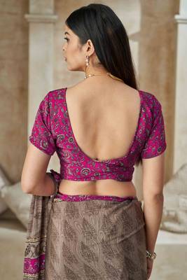 Taupe grey printed crepe silk saree with unstitched blouse piece 5