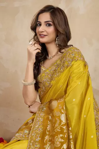 Trendmalls Yellow Jacquard Silk Embroidery Saree with Unstitched Blouse