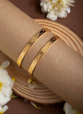 Golden embossed bangle set 1