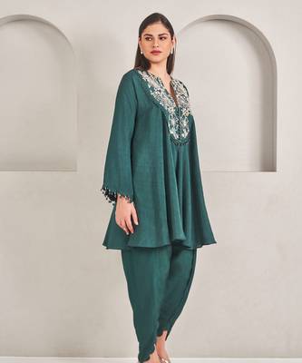 Emerald  green silk plain kurta with pant 3
